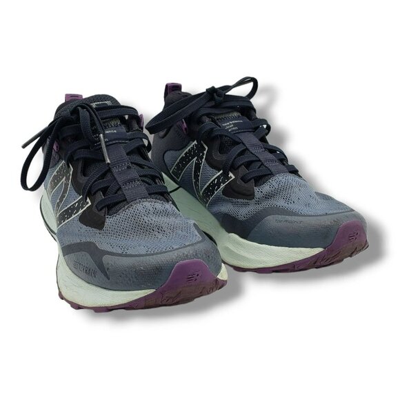 New Balance Dynasoft Nitrel V4 Trail Running Shoes Womens 7.5 Grey WTNTRCC4 - Picture 2 of 10